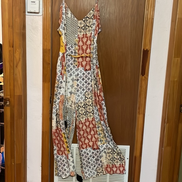 Romper. - Picture 2 of 3